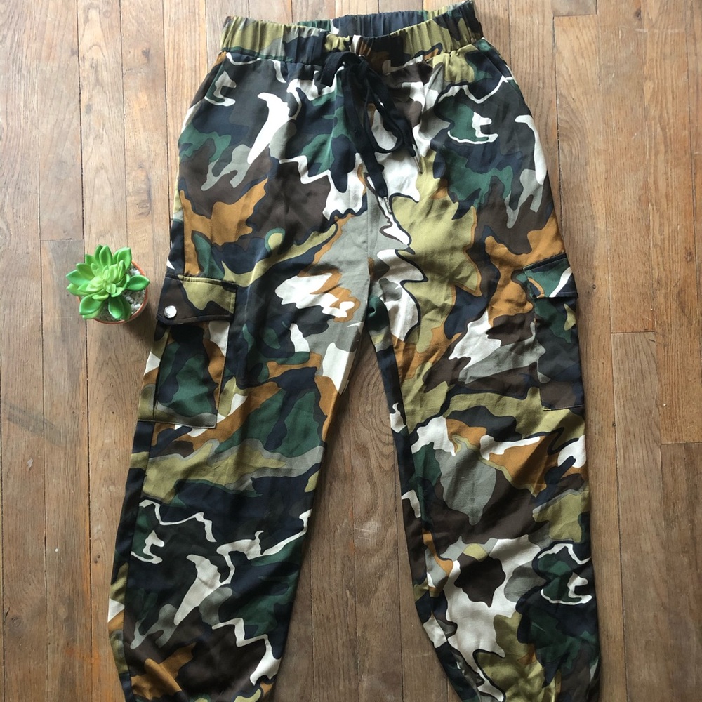 Jealous Tomato brand Camo fashion pants